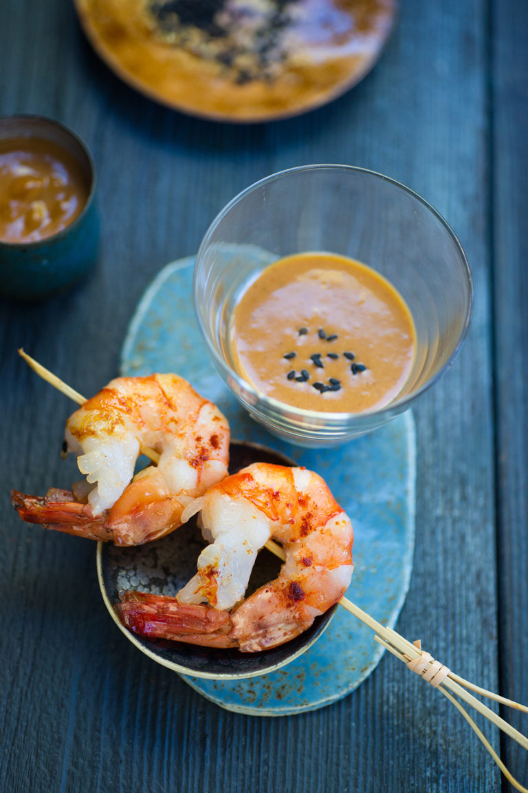 Teaser Prawns with Tomami-Peanut Dip