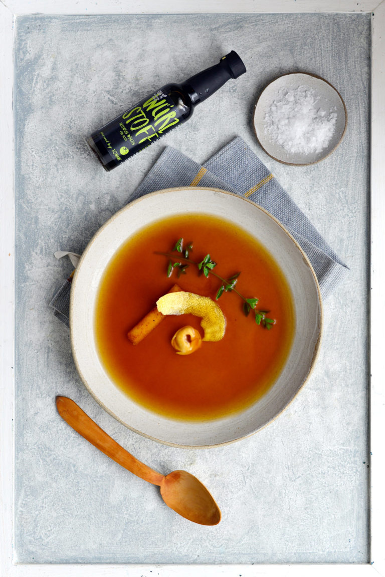 Teaser Vegetarian Broth No. 1 by CETTINA VICENZINO