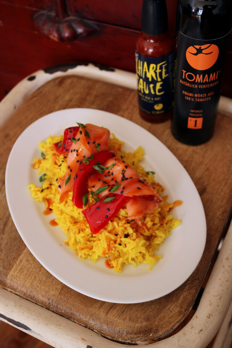 Teaser CURRY RICE with „secret scrambled eggs“ and smoked salmon