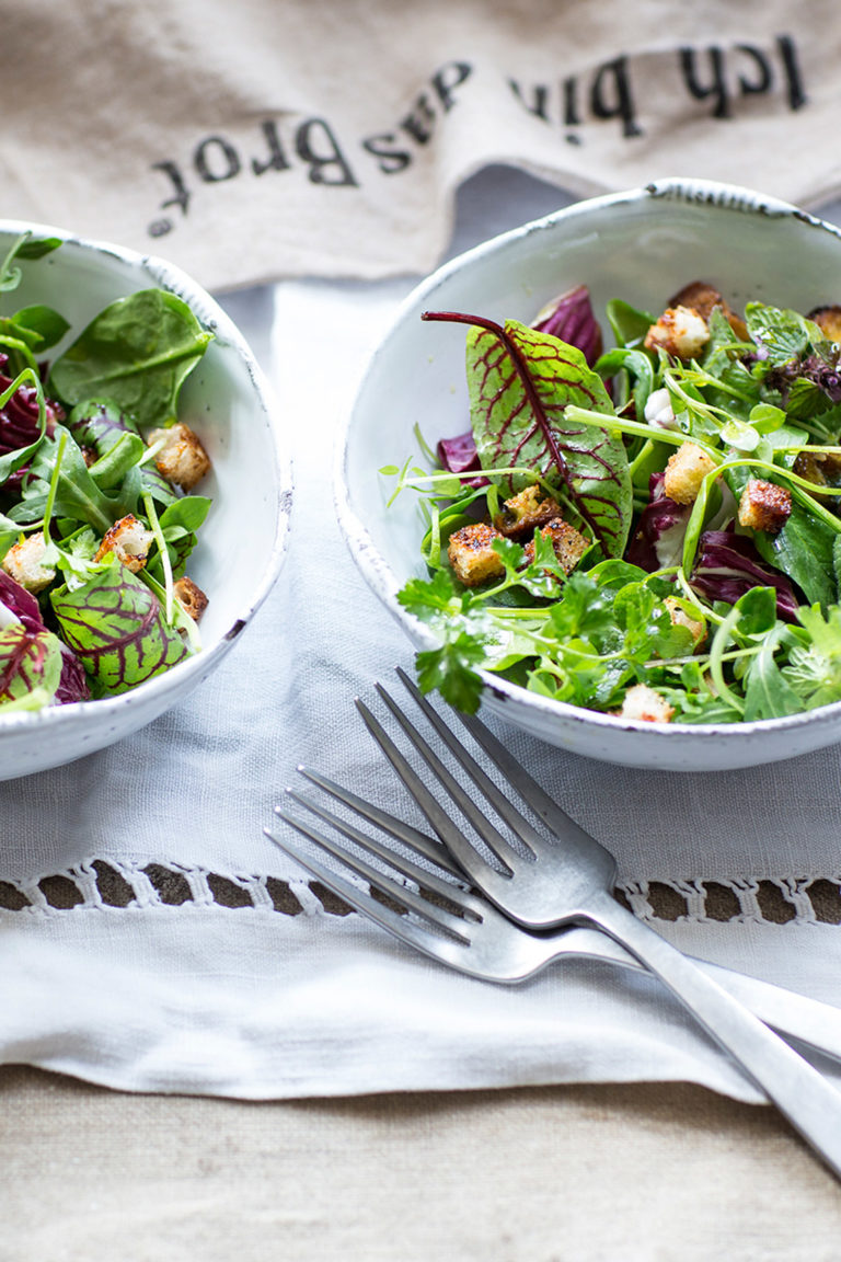 Teaser SALAD WITH VEGAMI CROUTONS  FOR 2 PEOPLE