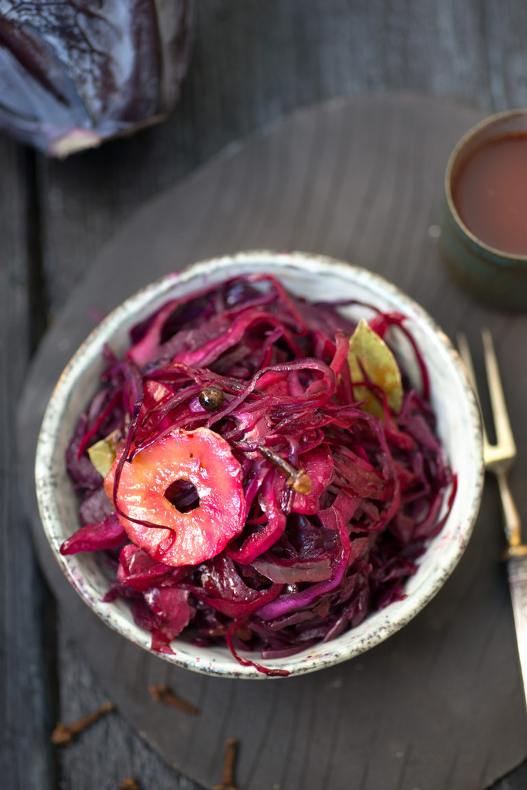 Teaser Weih­nachtlicher Rotkohl mit Tomami