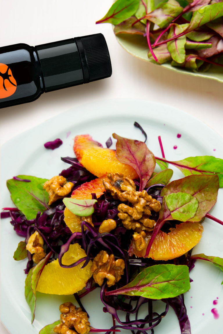 Teaser Winter salad with red cabbage and orange segments