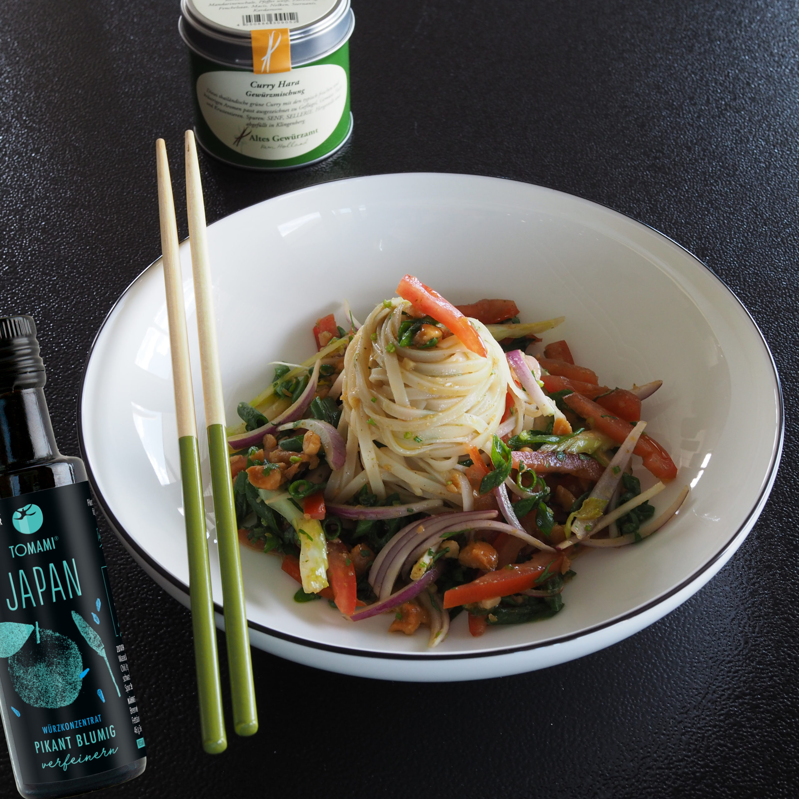 Thai-Salat mit Curry Hara : TOMAMI®