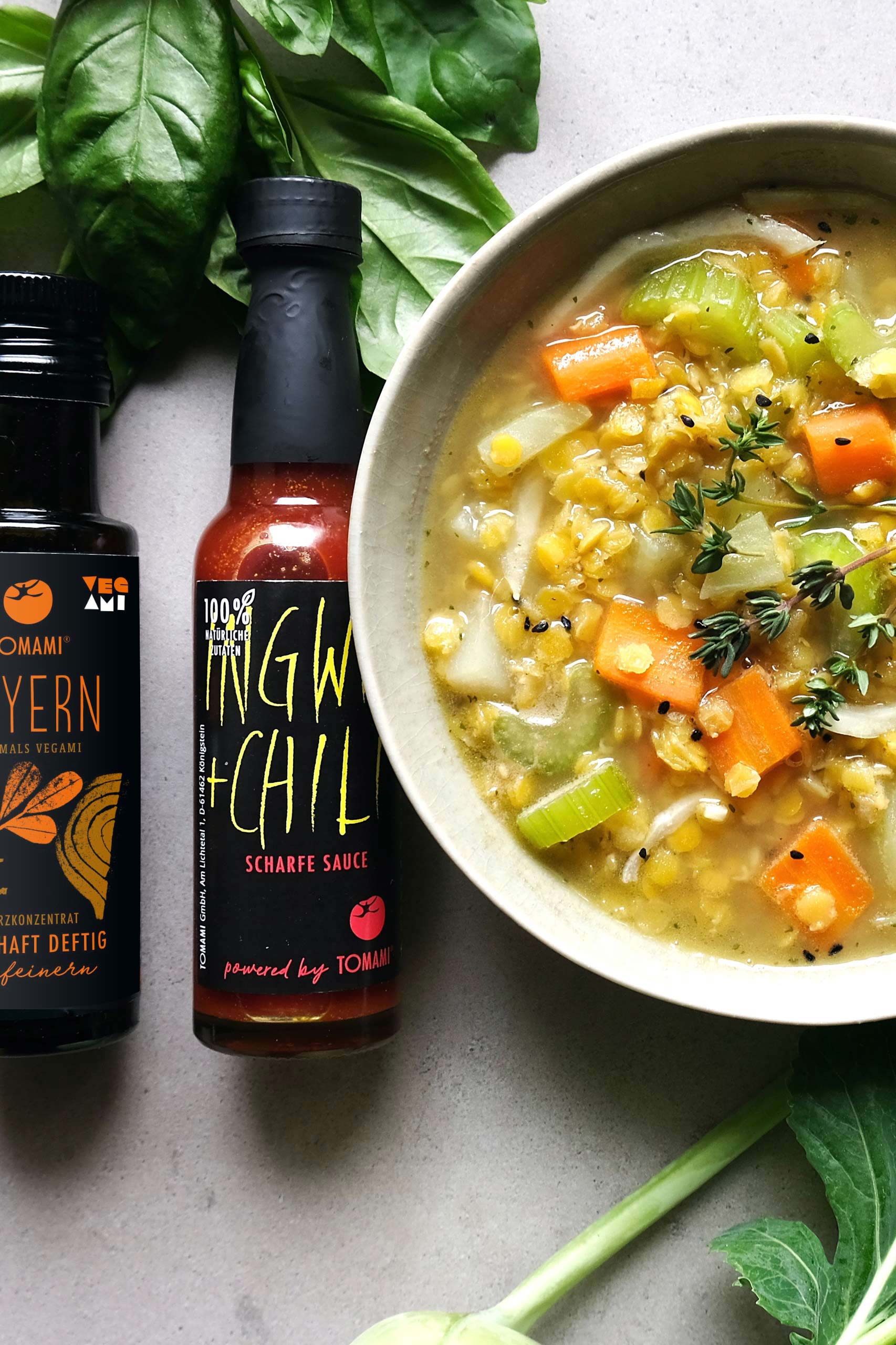 Gemüsesuppe mit gelben Linsen